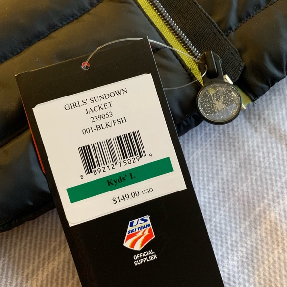 Brand new Spyder puffer jacket - Picture 3 of 8